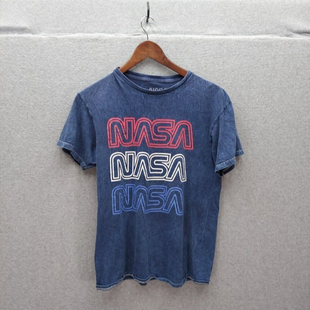 NASA Logo Blue tee Sz M Red White and Blue print